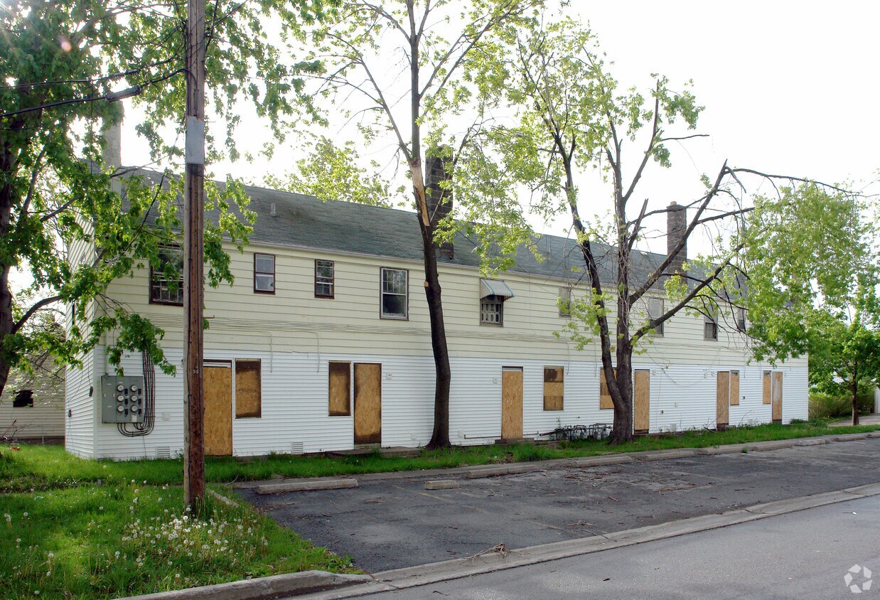 Building Photo - 45-55 Pyle Ct