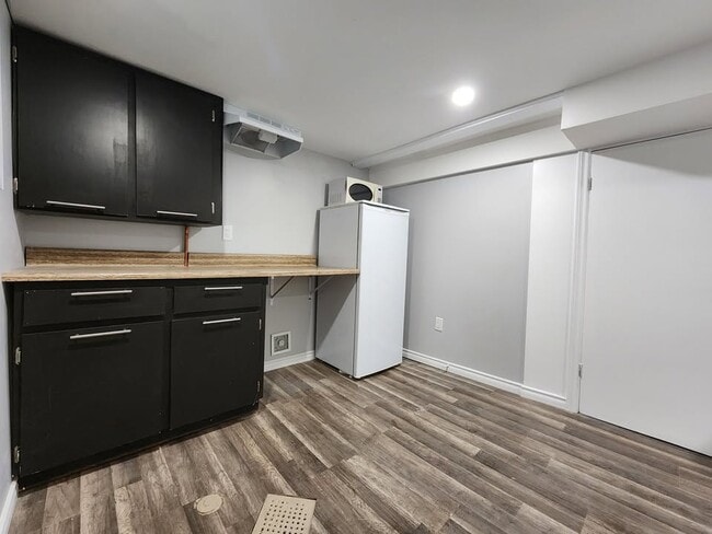 Kitchen number 1 - 329 Randolph Av