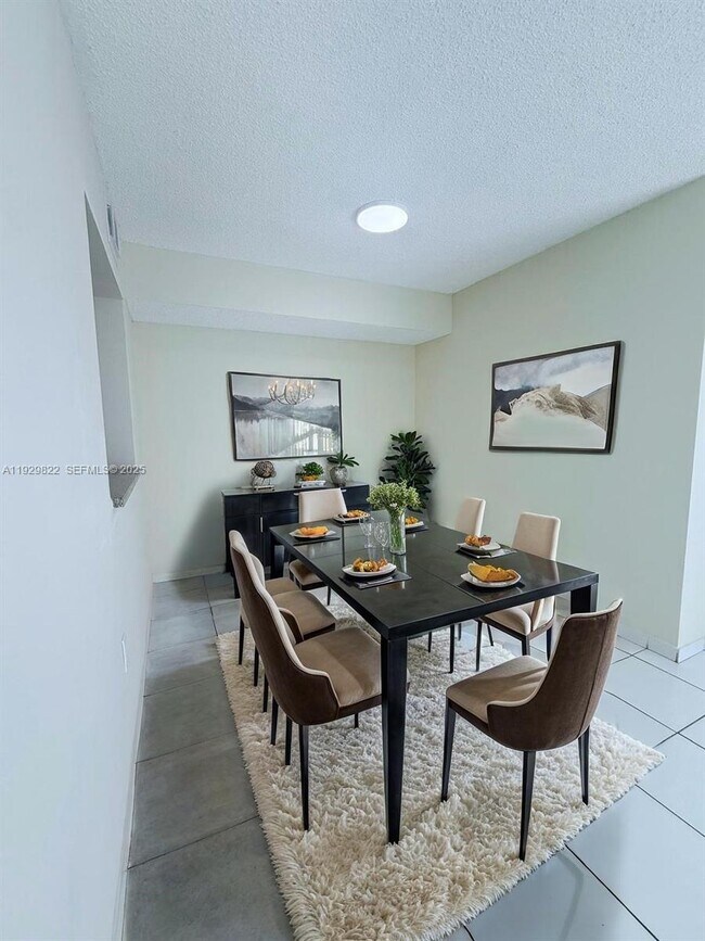 Foto del edificio - 2055 SW 122nd Ave