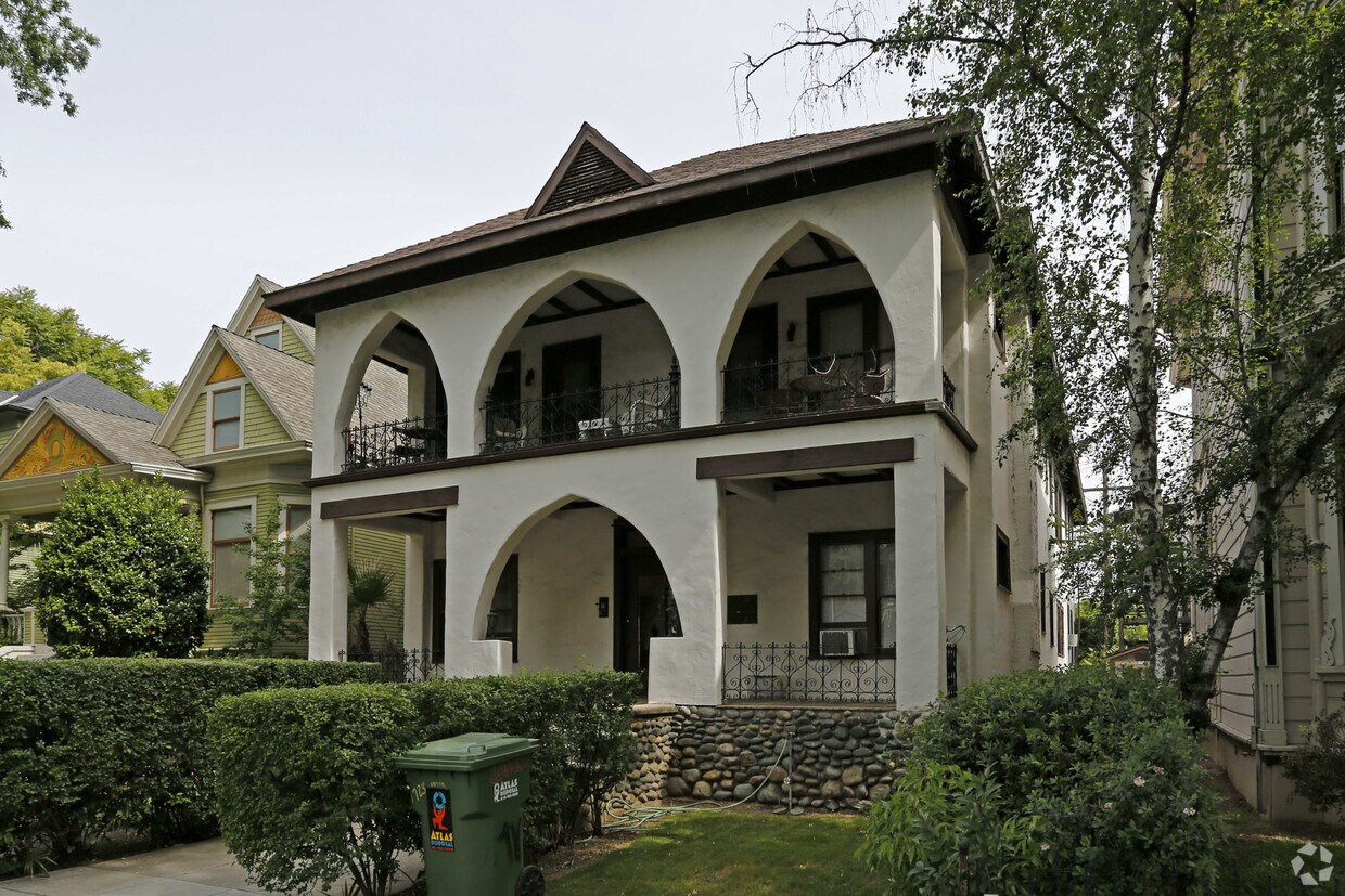 Building Photo - 1723 Capitol Ave