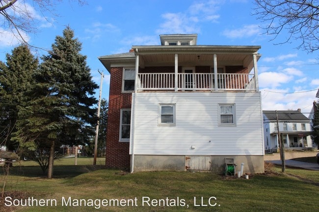 Building Photo - 4 br, 2 bath House - 26 N Main Street