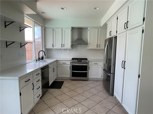 Building Photo - 1025 E Thomann Dr