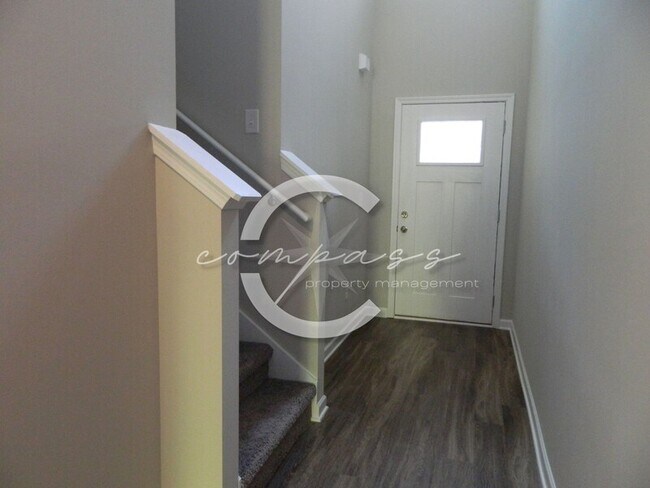 Foto del edificio - 311 Thornton Wy NW