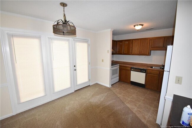 Foto del edificio - 140 Homeplace Ct