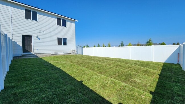 Foto del edificio - Townhome in Post Falls!