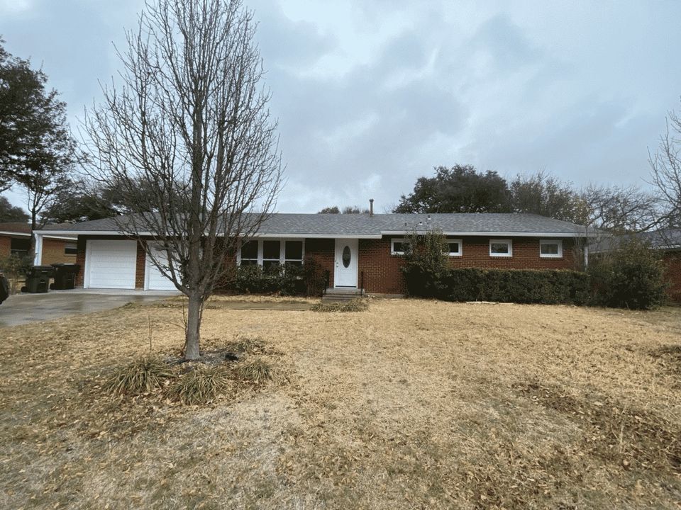 Primary Photo - 2107 La Porte Dr