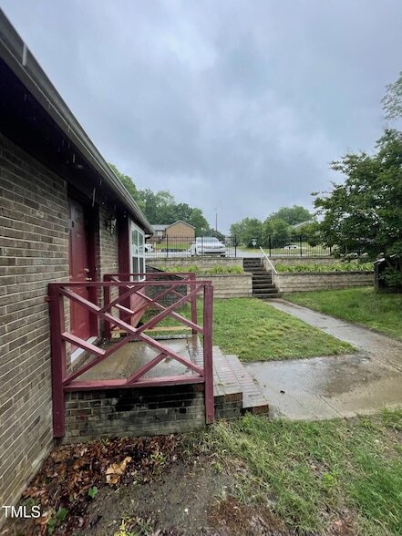 Building Photo - 4701 Brockton Dr