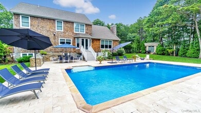 Building Photo - 151 Chardonnay Dr
