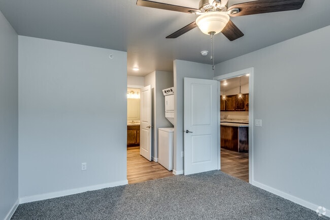 1 BR, 1 BA - 740SF - Village Creek Estates