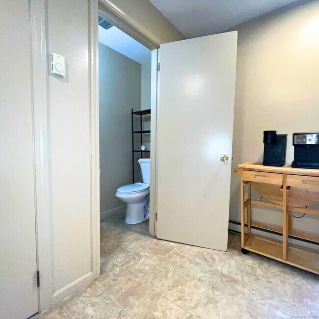 Foto del edificio - 537 Boswell Ave