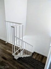 Building Photo - 4350 Caliente St