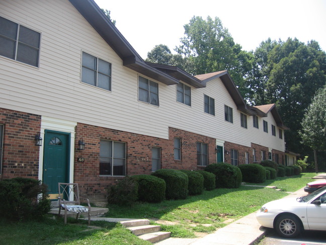 Building Photo - Colony Pointe