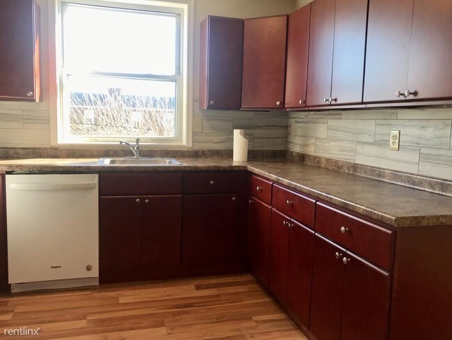 Building Photo - 2 br, 1 bath Apartment - 1038 Knorr St