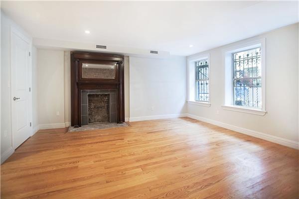 Building Photo - 558 W 162nd St