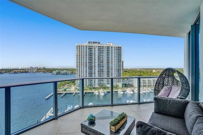 Building Photo - 17301 Biscayne Blvd