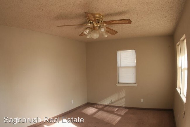 Foto del edificio - 2 br, 1 bath House - 916 West St.