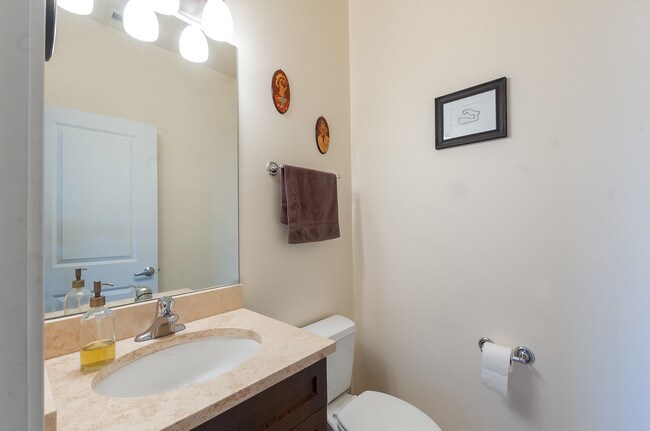 Foto del edificio - 2516 N Willetts Ct
