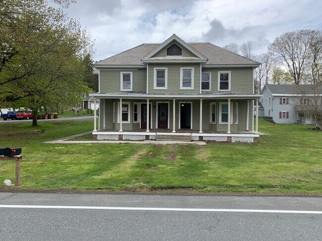 Building Photo - 421 NY-146
