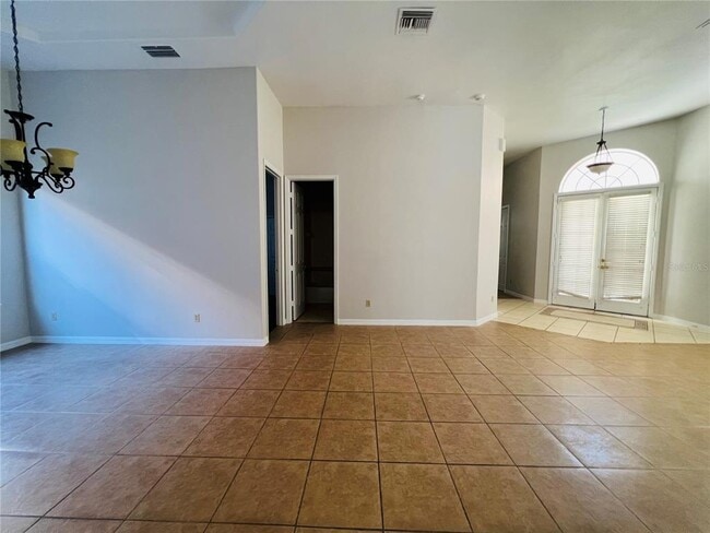 Foto del edificio - 8413 St Marino Blvd