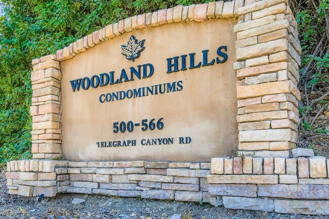 Foto del edificio - Spacious 3BR in Chula Vista – Renovated Ki...