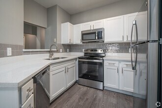 Building Photo - 9807 Cypresswood Dr