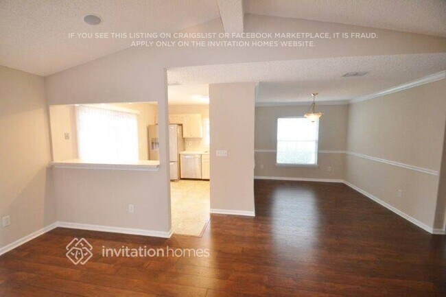 Building Photo - 13757 Sea Mist Dr