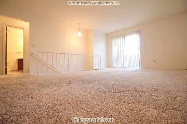 Building Photo - 1229 Poly Dr