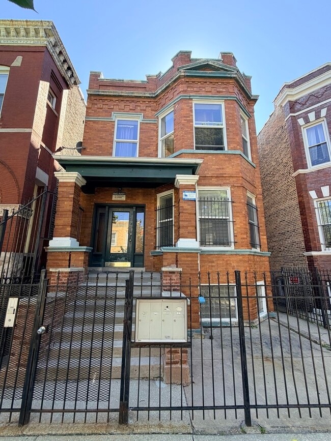 Building Photo - 1455 N Washtenaw Ave