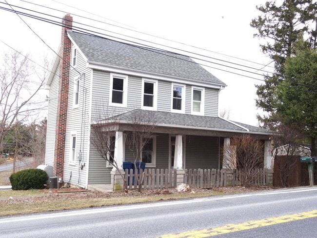 Building Photo - 1390 Mount Joy Rd