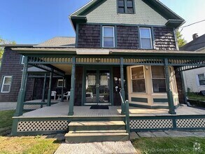 Building Photo - 63 Meridian St