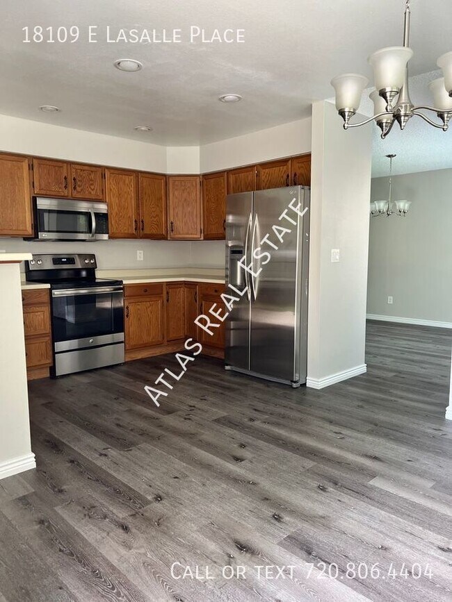 Building Photo - Beautiful 5 Bed 3 Bath Home in Southeast A...