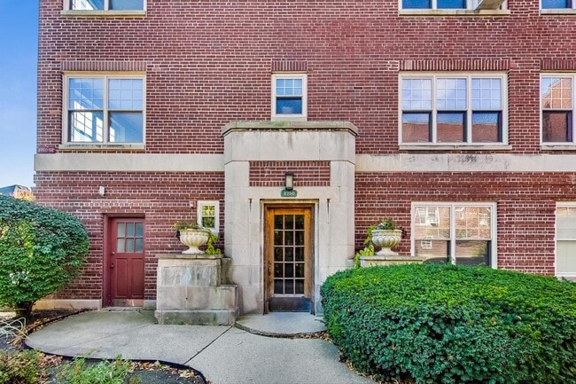 Building Photo - 2732 Hampton Pkwy