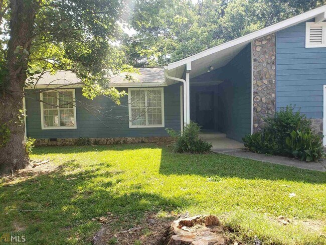 Building Photo - 7352 Aubrey Dr