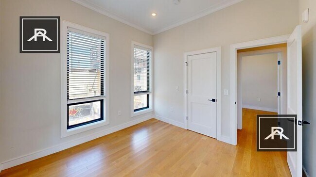 Building Photo - 4 bedroom in Allston MA 02134