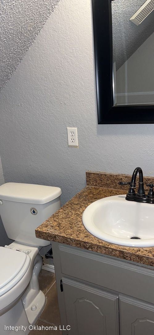 Foto del edificio - 4 br, 3 bath House - 1036 NE 9th St.