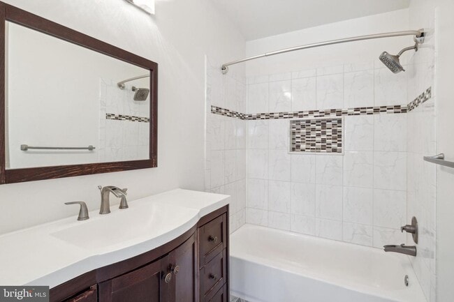 Foto del edificio - 10722 Pine Haven Terrace