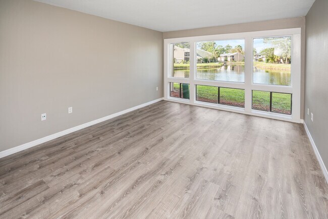 Foto del edificio - 5838 Peregrine Ave