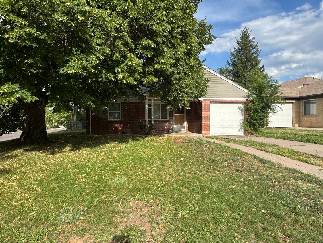 Foto principal - 1690 Valentia St