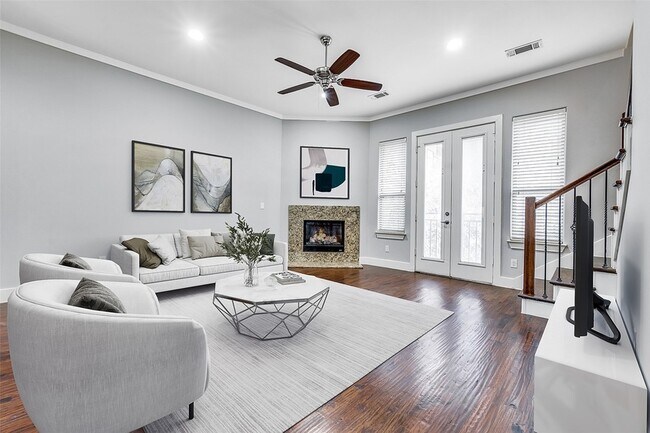 Foto del edificio - 4323 Dickason Ave