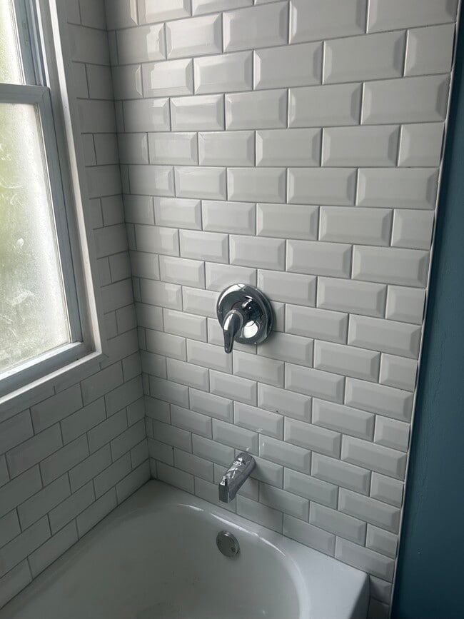 Foto del edificio - 2185 E 71st St