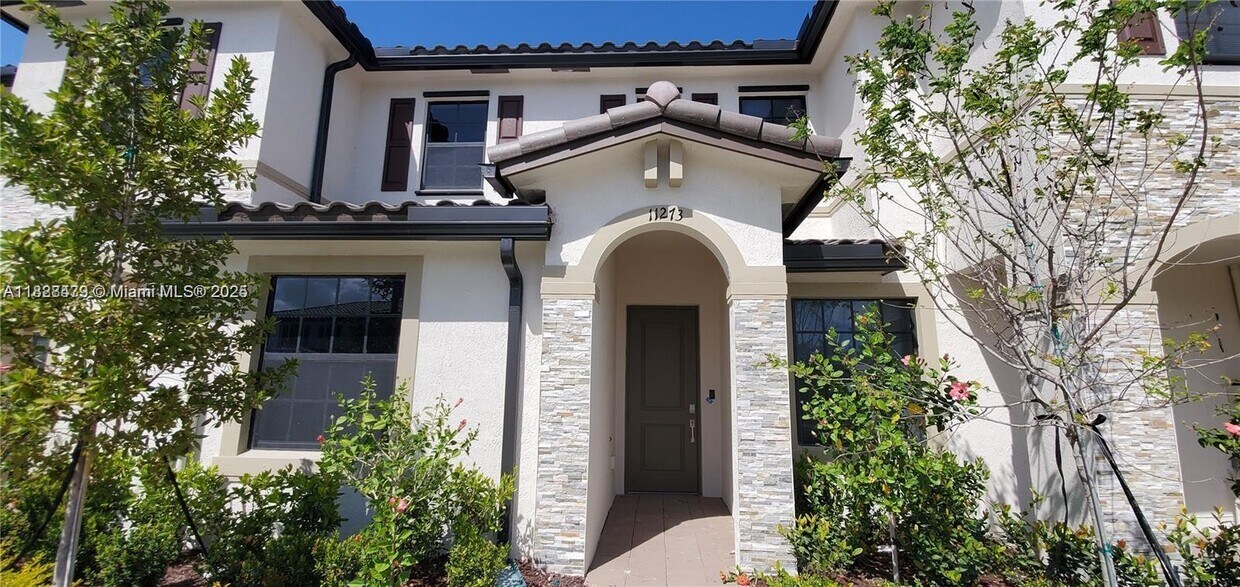 Foto principal - 11273 SW 249th St