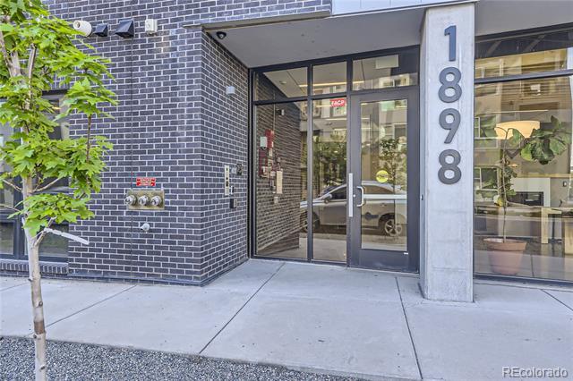 Foto del edificio - 1898 S Bannock St