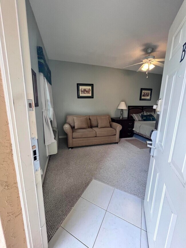 Building Photo - 8925 Sandshot Ct