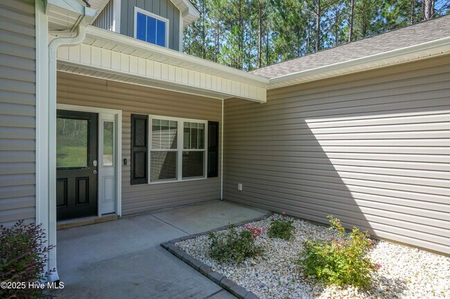 Building Photo - 117 Penny Ln