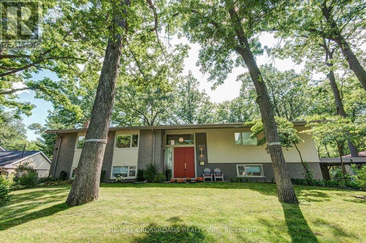 Photo principale - 1532 Merrow Rd