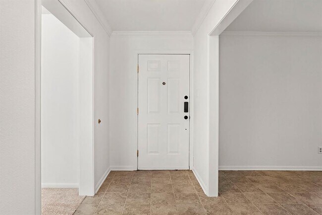 Foto del edificio - 10703 Plumewood Dr