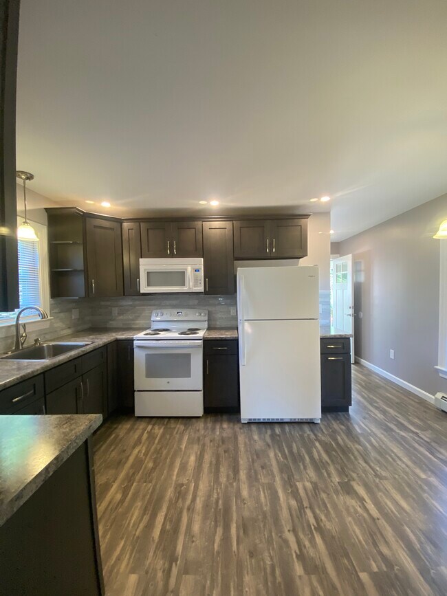 Kitchen - 60 Lebanon St