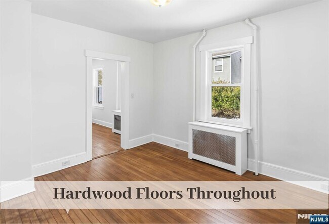 Foto del edificio - 10 Zazzetti St