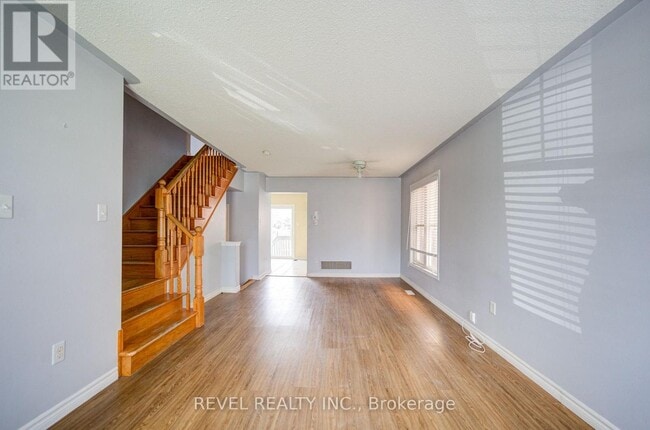 Building Photo - 112 Rouge River Dr
