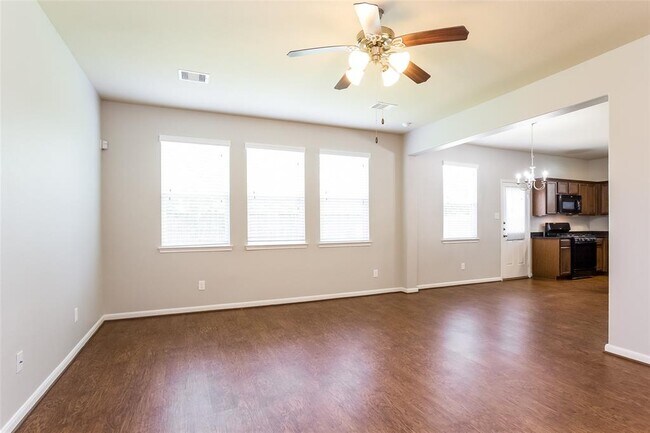 Foto del edificio - 15034 Silhouette Ridge Dr